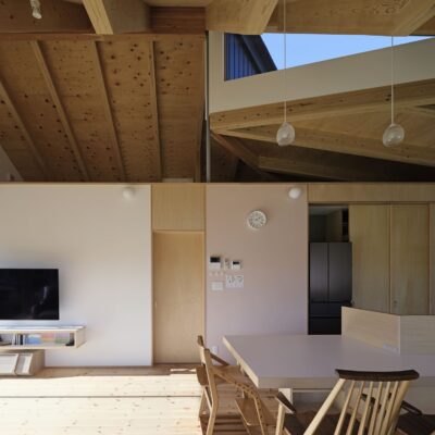 内観　リビング・ダイニング：増築棟